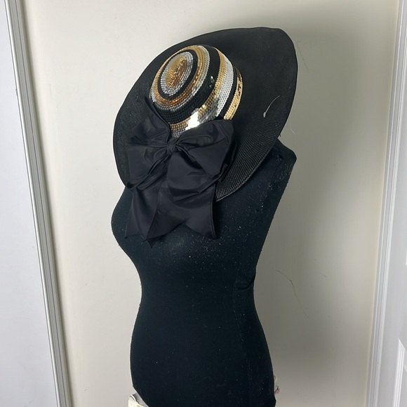 Whitehall & Shon chic Sliver Gold Metallic Hat - Picture 1 of 15